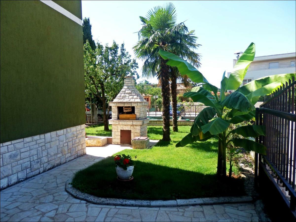 App Veselica Umag Exterior foto