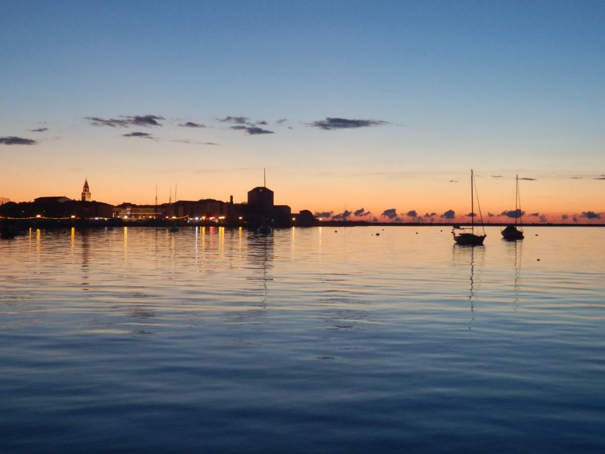 App Veselica Umag Exterior foto