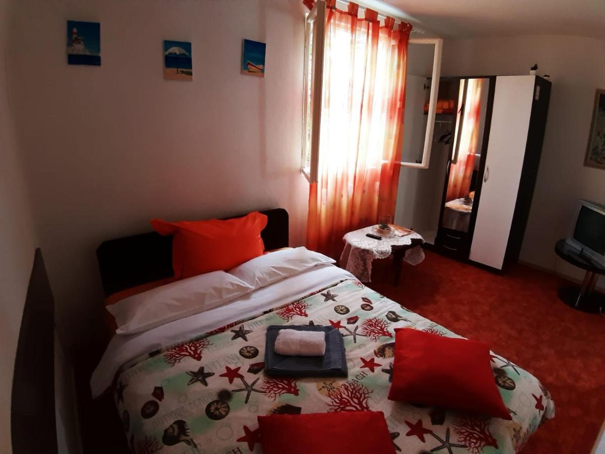 App Veselica Umag Exterior foto