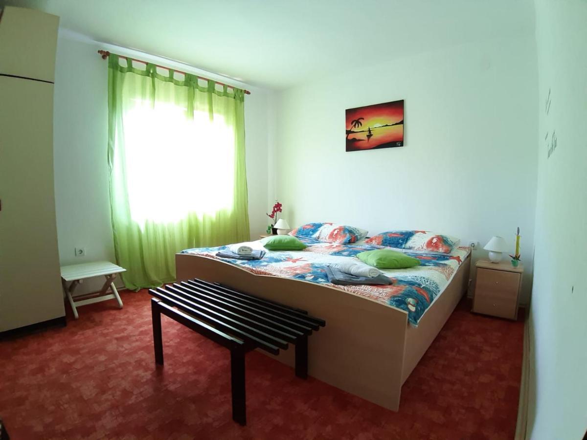 App Veselica Umag Exterior foto